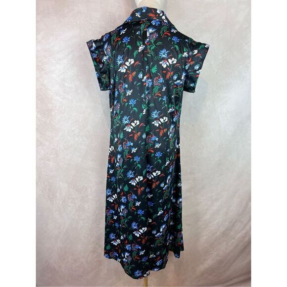 Vintage 1970s Mod Floral Dress with Dagger Collar - Picture 2 of 8